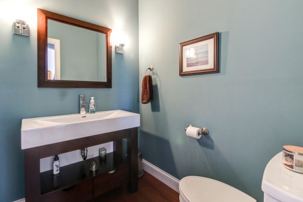 Cost of Powder Room Construction in Blue Springs